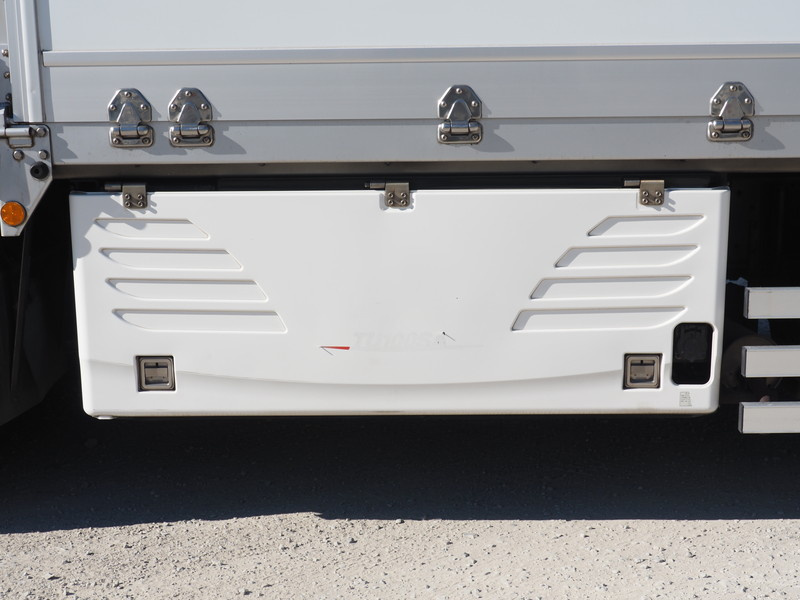 いすゞ ギガ 冷凍ウイング 大型 QKG-CYJ77A 年式 H24[写真11]