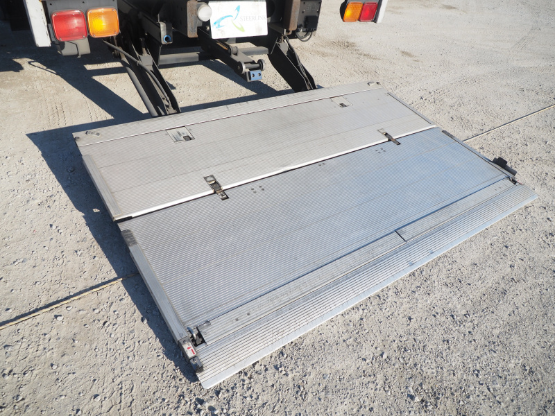 三菱ふそう スーパーグレート ウイング車 大型 LKG-FS54VZ 年式 H23[写真31]