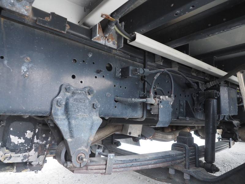 いすゞ ギガ ウイング車 大型 LKG-CYJ77A 年式 H24[写真54]