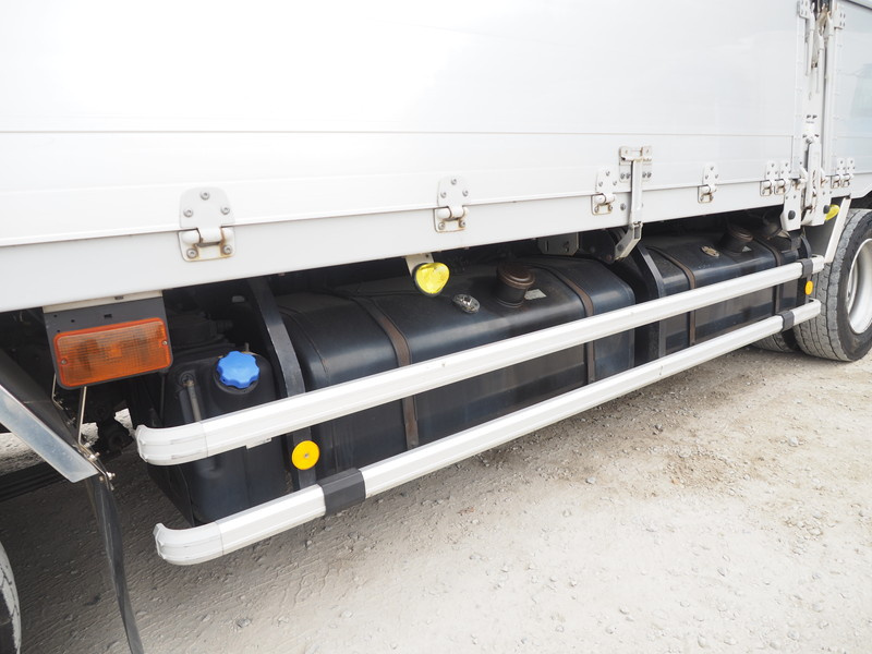 いすゞ ギガ ウイング車 大型 LKG-CYJ77A 年式 H24[写真17]