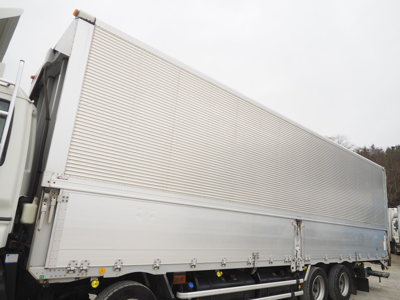 いすゞ ギガ ウイング車 大型 LKG-CYJ77A 年式 H24[写真16]