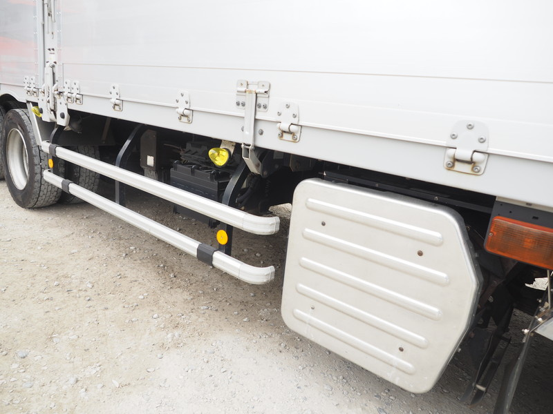 いすゞ ギガ ウイング車 大型 LKG-CYJ77A 年式 H24[写真12]