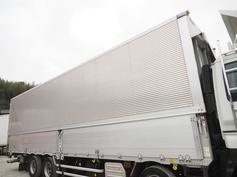 いすゞ ギガ ウイング車 大型 LKG-CYJ77A 年式 H24[写真11]