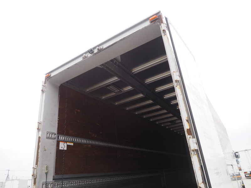 いすゞ ギガ ウイング車 大型 LKG-CYJ77A 年式 H24[写真30]