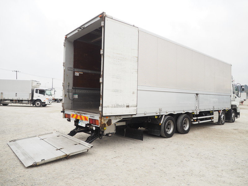 いすゞ ギガ ウイング車 大型 LKG-CYJ77A 年式 H24[写真32]