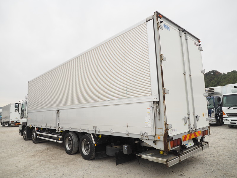 いすゞ ギガ ウイング車 大型 LKG-CYJ77A 年式 H24[写真07]