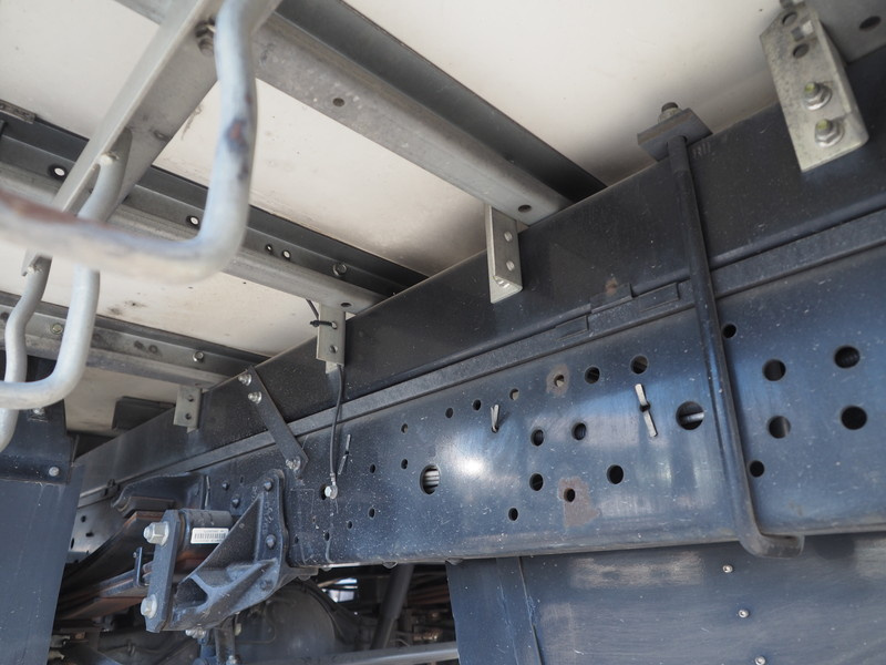 いすゞ エルフ 冷凍バン 小型 TKG-NPR85AN 年式 H25[写真38]