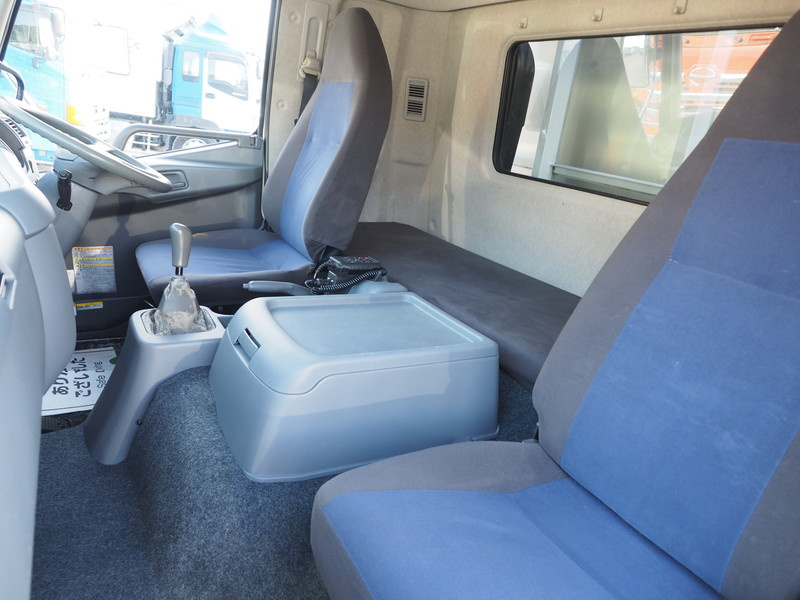 三菱ふそう ファイター ウイング車 中型 TKG-FK64F 年式 H27[写真25]