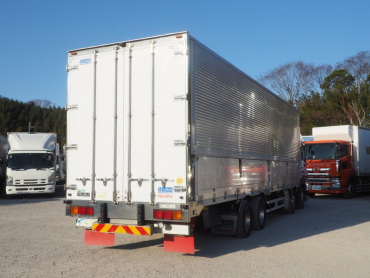 いすゞ ギガ ウイング車 大型 QKG-CYJ77A 年式 H27 [写真04]