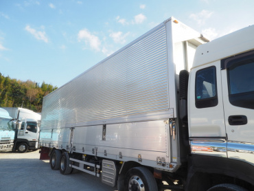 いすゞ ギガ ウイング車 大型 QKG-CYJ77A 年式 H27 [写真09]