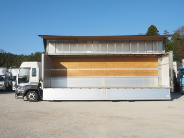 いすゞ ギガ ウイング車 大型 QKG-CYJ77A 年式 H27 [写真16]