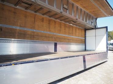 いすゞ ギガ ウイング車 大型 QKG-CYJ77A 年式 H27 [写真20]