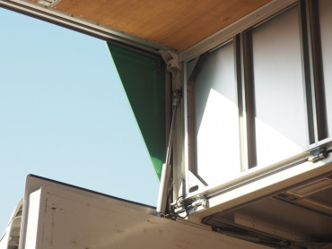 UDトラックス クオン ウイング車 大型 QKG-CG5ZA 年式 H27 [写真17]