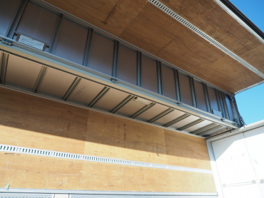 UDトラックス クオン ウイング車 大型 QKG-CG5ZA 年式 H27 [写真21]