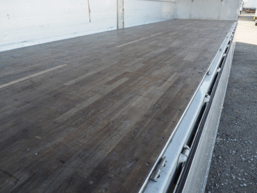 UDトラックス クオン ウイング車 大型 QKG-CG5ZA 年式 H27 [写真22]