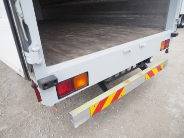 いすゞ フォワード ウイング車 中型 TKG-FRR90T2 年式 H27 [写真28]