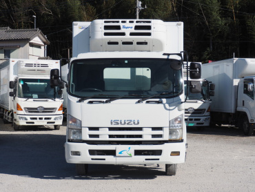 いすゞ フォワード 冷凍バン 中型 PKG-FRR90T2 年式 H21 [写真03]