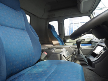 いすゞ ギガ ウイング車 大型 QKG-CYJ77A 年式 H27 [写真34]