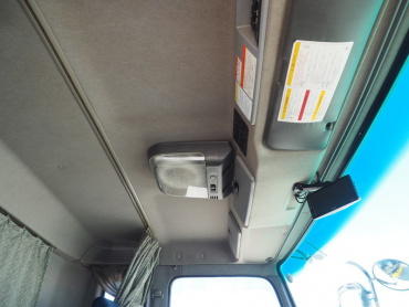 いすゞ ギガ 冷凍ウイング 大型 QKG-CYJ77A 年式 H24 [写真18]