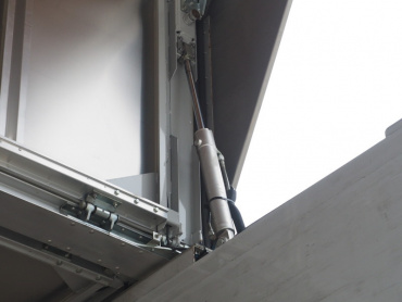 いすゞ ギガ ウイング車 大型 LKG-CYJ77A 年式 H24 [写真14]