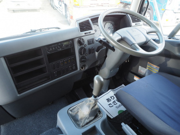 三菱ふそう ファイター ウイング車 中型 TKG-FK64F 年式 H27 [写真19]