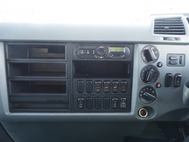 三菱ふそう ファイター ウイング車 中型 TKG-FK64F 年式 H27 [写真21]