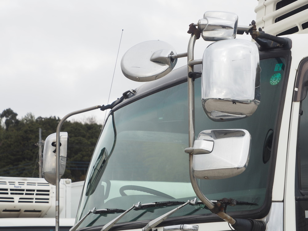 いすゞ ギガ 冷凍バン 大型 LKG-CYL77AA 年式 H22[写真09]