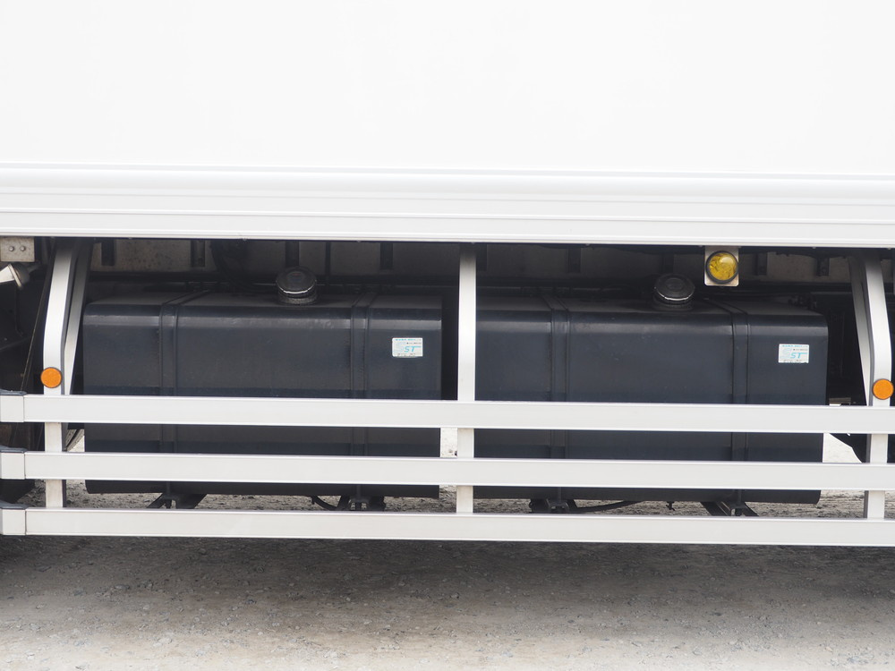 いすゞ ギガ 冷凍バン 大型 LKG-CYL77AA 年式 H22[写真14]
