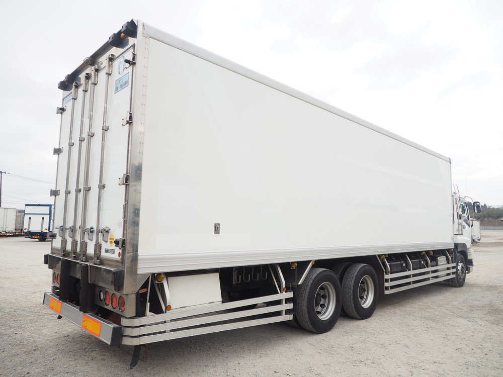 いすゞ ギガ 冷凍バン 大型 LKG-CYL77AA 年式 H22[写真05]