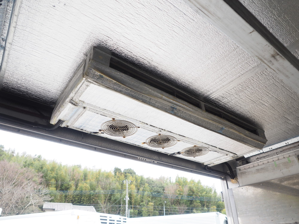 いすゞ ギガ 冷凍バン 大型 LKG-CYL77AA 年式 H22[写真29]