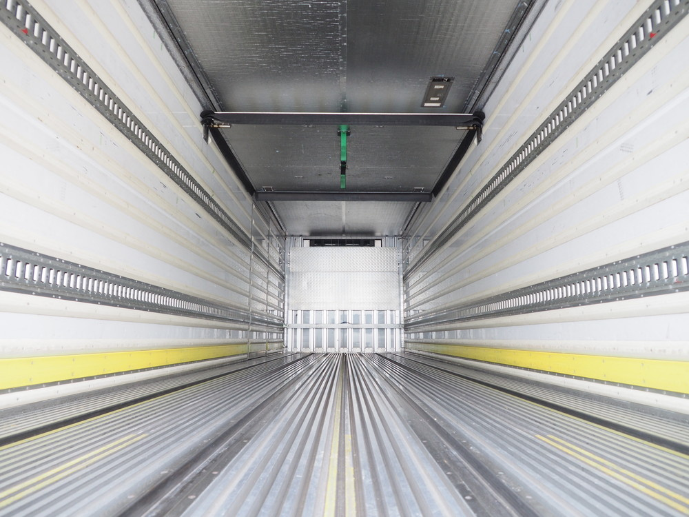 いすゞ ギガ 冷凍バン 大型 LKG-CYL77AA 年式 H22[写真24]