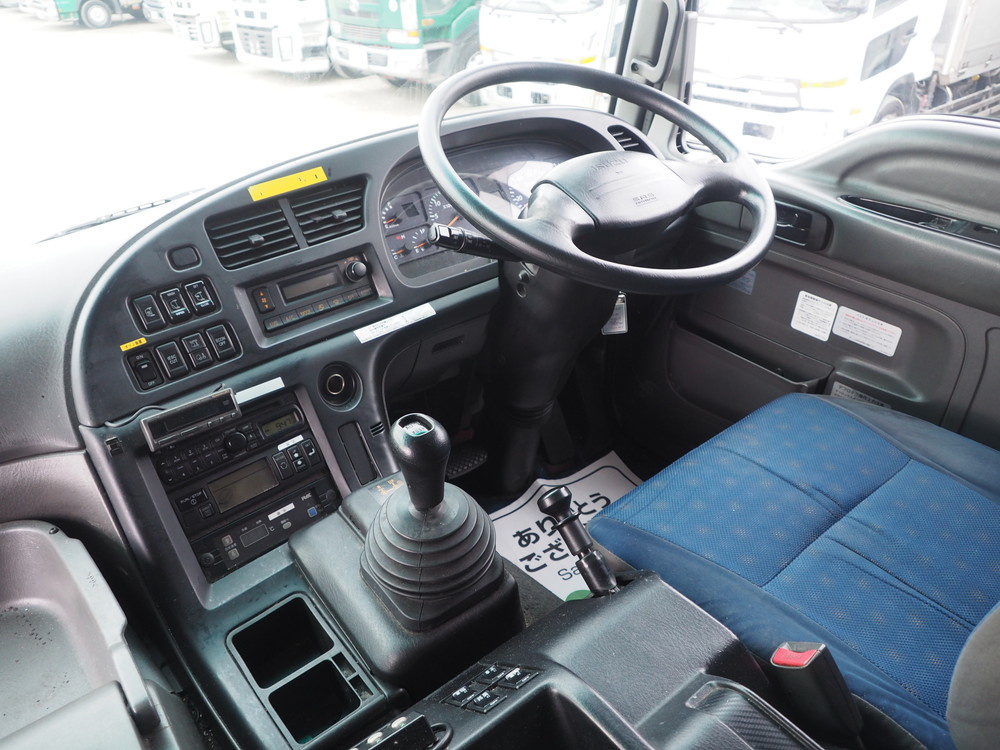 いすゞ ギガ 冷凍バン 大型 LKG-CYL77AA 年式 H22[写真36]