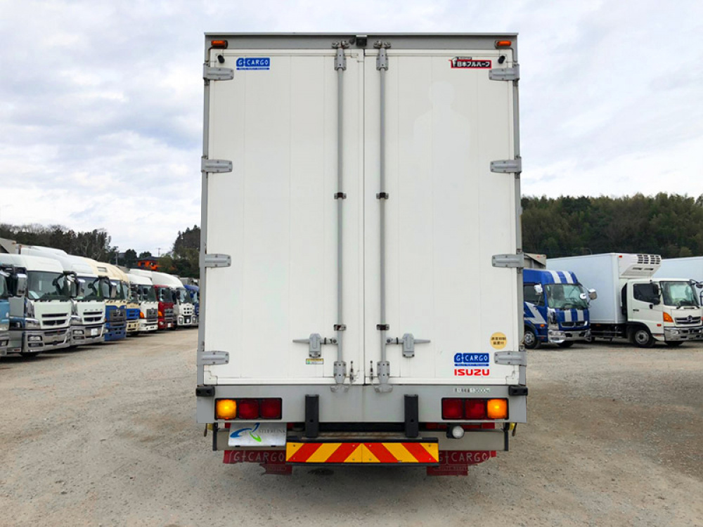 いすゞ ギガ ウイング車 大型 QKG-CYJ77A 年式 H26[写真06]