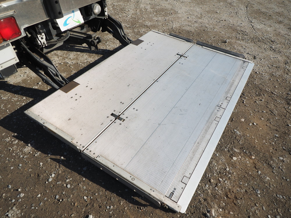 日野 レンジャー 冷凍バン 中型 TKG-FC9JKAG 年式 H25[写真22]