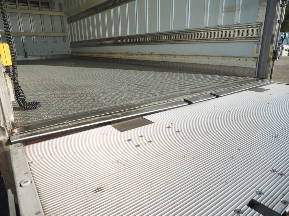 日野 レンジャー 冷凍バン 中型 TKG-FC9JKAG 年式 H25[写真23]