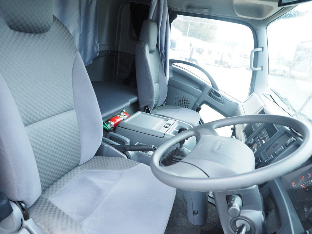 いすゞ フォワード ウイング車 中型 TKG-FRR90T2 年式 H28[写真34]