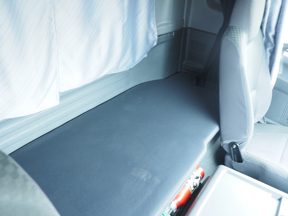 いすゞ フォワード ウイング車 中型 TKG-FRR90T2 年式 H28[写真43]