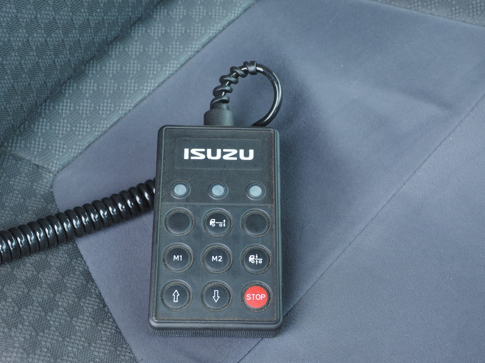 いすゞ フォワード ウイング車 中型 TKG-FRR90T2 年式 H28[写真39]