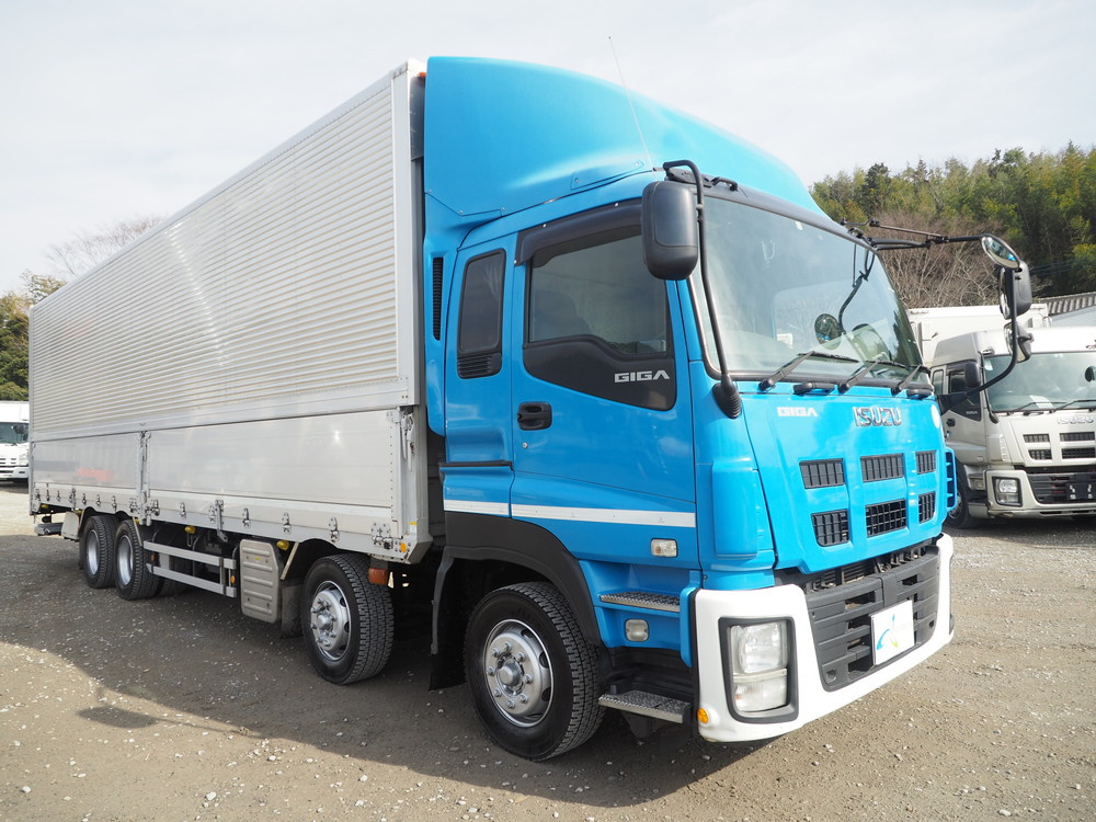 いすゞ ギガ ウイング車 大型 QKG-CYJ77A 年式 H24[写真05]