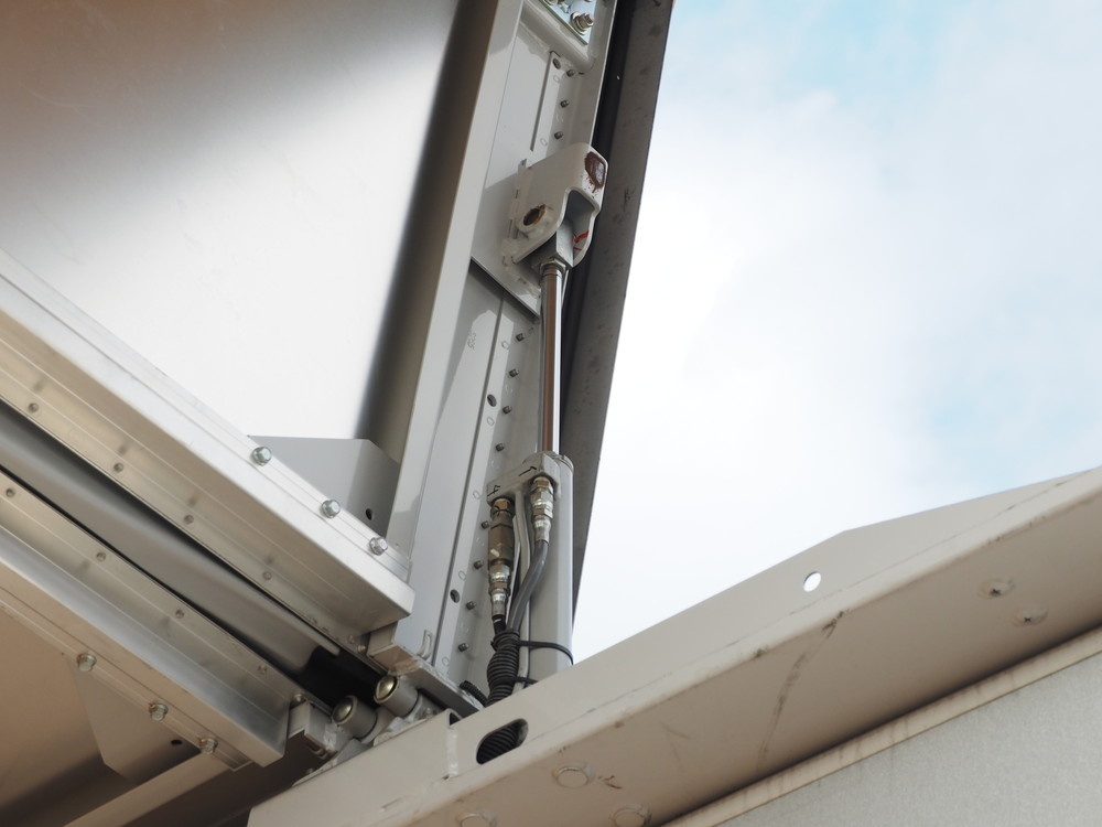 三菱ふそう キャンター ウイング車 小型 TKG-FEB50 年式 H26[写真18]