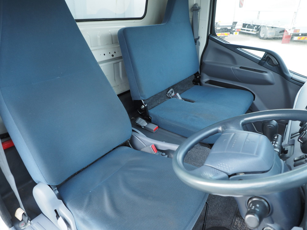 三菱ふそう キャンター ウイング車 小型 TKG-FEB50 年式 H26[写真31]