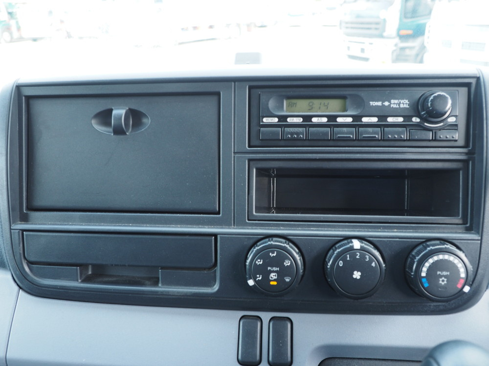 三菱ふそう キャンター ウイング車 小型 TKG-FEB50 年式 H26[写真35]