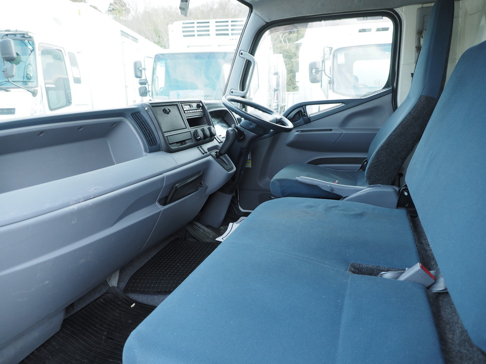 三菱ふそう キャンター ウイング車 小型 TKG-FEB50 年式 H26[写真39]