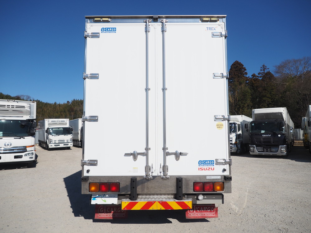 いすゞ ギガ ウイング車 大型 QKG-CYJ77A 年式 H26[写真06]