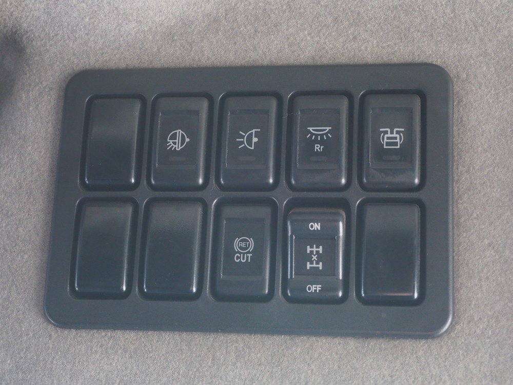 いすゞ ギガ ウイング車 大型 QKG-CYJ77A 年式 H26[写真38]