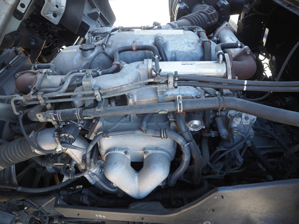 いすゞ ギガ ウイング車 大型 QKG-CYJ77A 年式 H26[写真56]