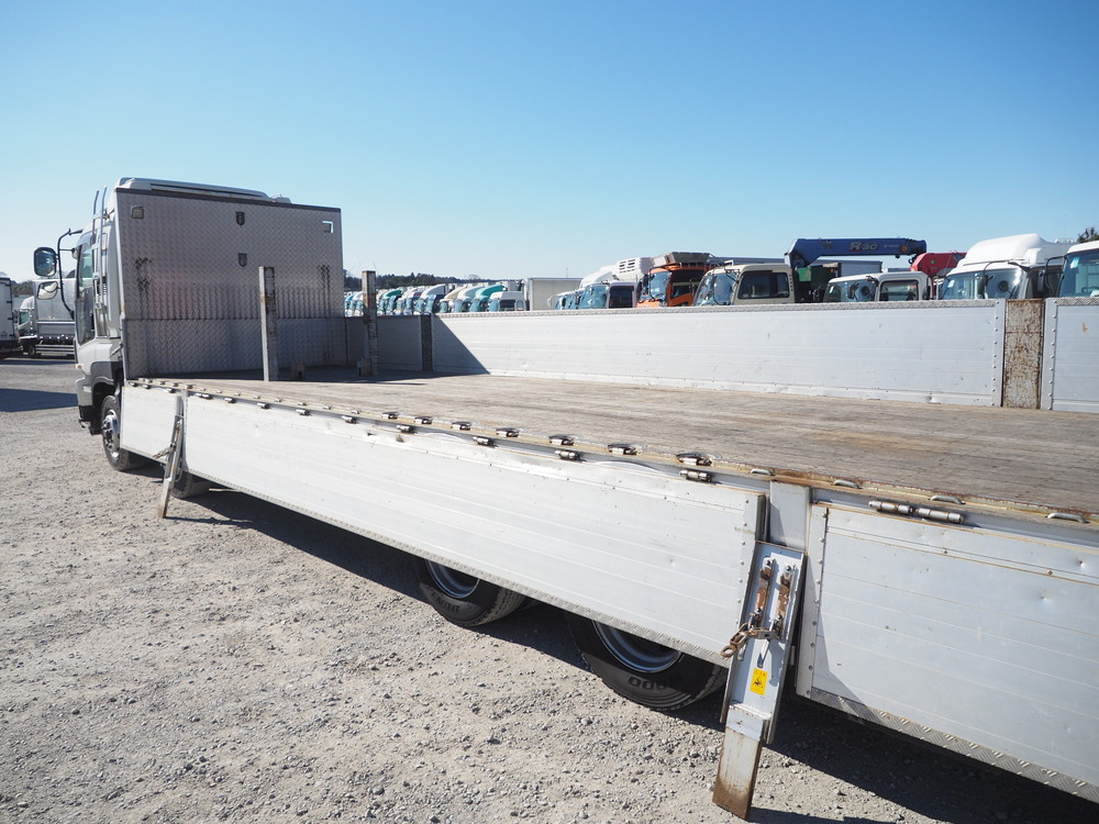 いすゞ ギガ 平ボディ 大型 QKG-CYJ77A 年式 H27[写真15]