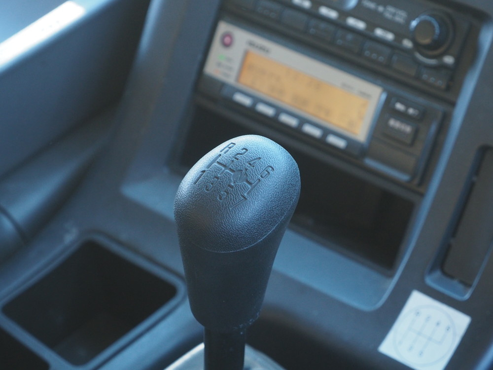 いすゞ ギガ 平ボディ 大型 QKG-CYJ77A 年式 H27[写真30]