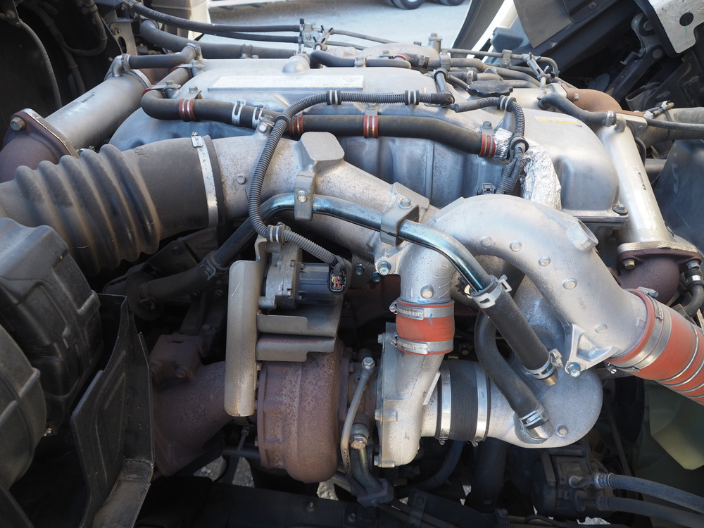 いすゞ ギガ 平ボディ 大型 QKG-CYJ77A 年式 H27[写真51]