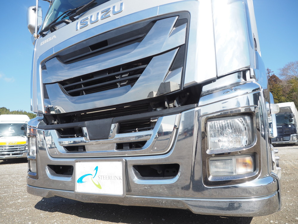 いすゞ ギガ ウイング車 大型 QKG-CYJ77B 年式 H29[写真09]